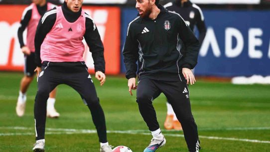 Beşiktaş, Eyüpspor maçı hazırlıklarını sabah antrenmanıyla sürdürdü