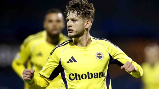 Fenerbahçe, Szymanski’nin Rennes’e transferini açıkladı