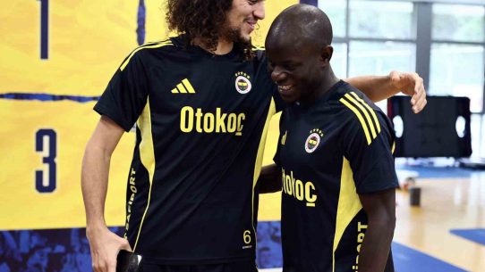 Fenerbahçe, ara transferde 5 oyuncu aldı, 10 oyuncuyla yollar ayrıldı