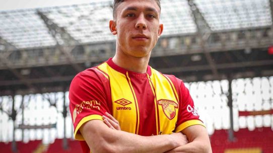 Göztepe, Bulgar futbolcu Filip Krastev’i kadrosuna kattı