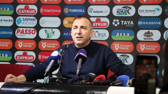 Uçar: Taraftarımızı mutlu ettiğimiz için mutluyuz