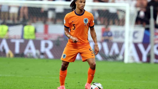 Fenerbahçe, Nathan Ake’yi kadrosuna kattı