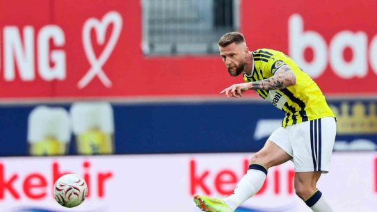 Fenerbahçe, hazırlık kampında Admira Wacker’ı 5-0 geçti