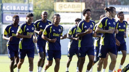 Fenerbahçe, Gornik Zabrze rövanşı için sahaya çıktı